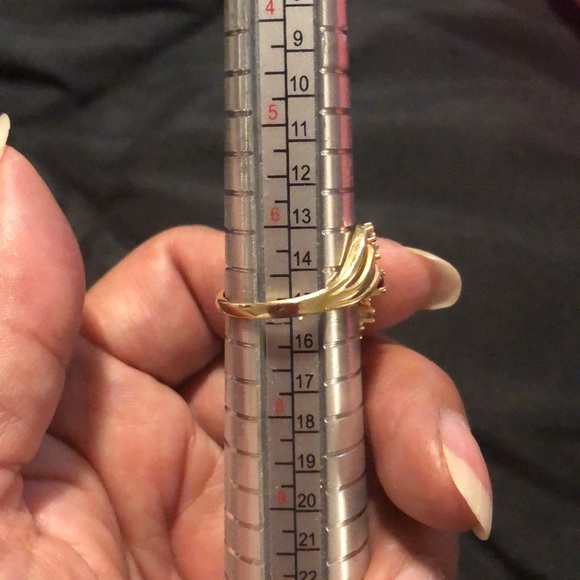 14k yg diamond/ruby ring - Picture 10 of 10